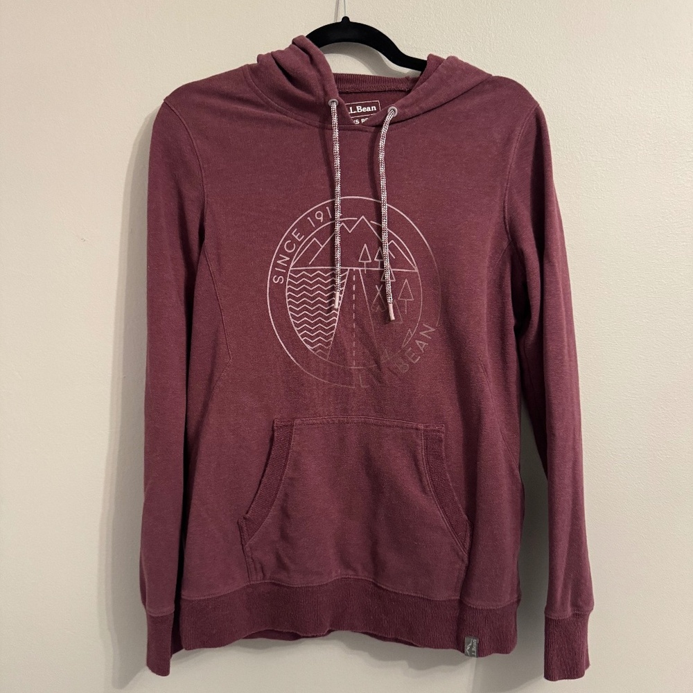 L.L. Bean Women’s Purple Graphic Sweatshirt size XS